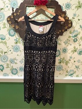 Yoana Baraschi Anthropologie Black Lace Sheath Dress Size 6 Nude Lined Cocktail
